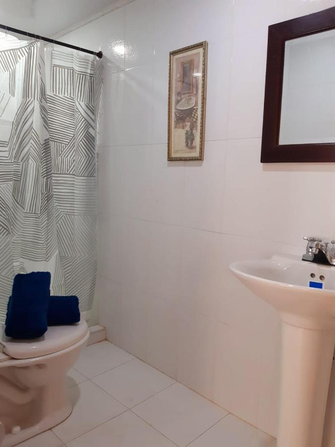 Joebi'S House Walking Distance To Rocky Cay Beach Ideal For Families Or Groups Buenavista  Zewnętrze zdjęcie